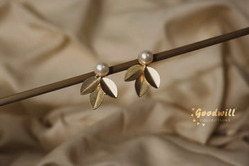 PEARL LEAF DROP STATEMENT EARRINGS