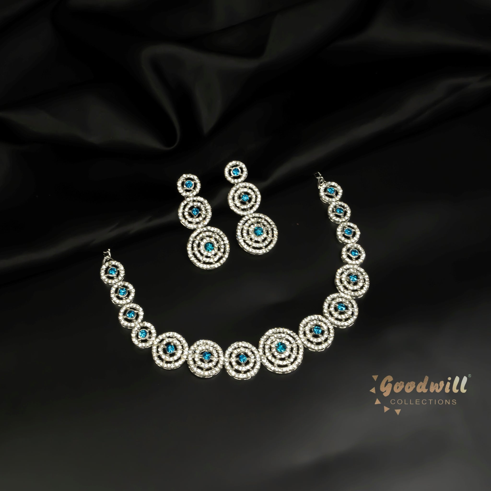 SILVER MULTI SIZE SINGLE LAYER NECKLACE SET
