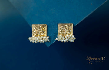 PEARL SQURARE STUD EARRINGS